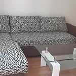 Nana's Apartament Warna