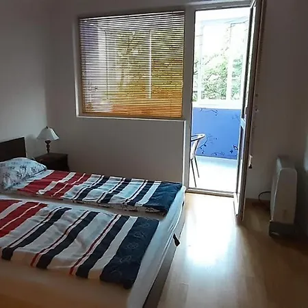 Nana's Apartman *